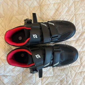 Peloton bike shoes size 40